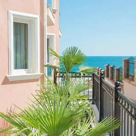 Casa Paradiso Lejlighedshotel 4*