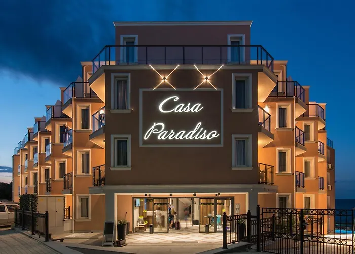 Casa Paradiso アパートホテル
