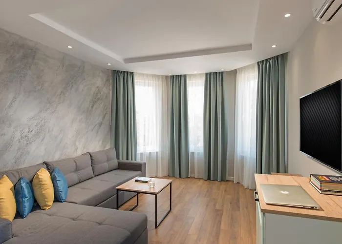 Casa Paradiso アパートホテル アフトポル