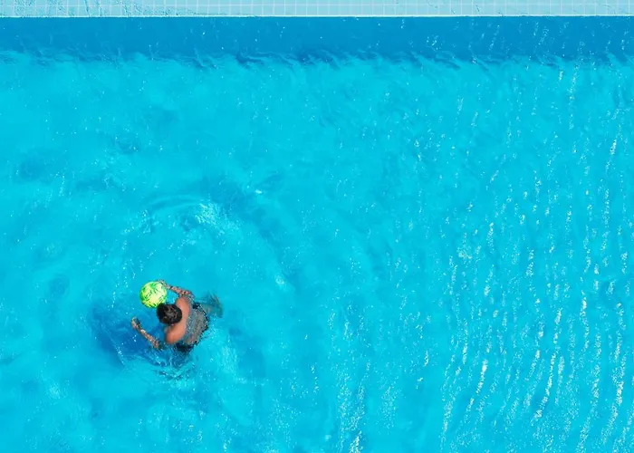 Casa Paradiso アパートホテル 4*